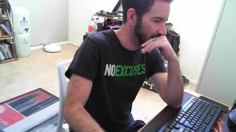 jay103798371 online show from October 27, 9:46 am