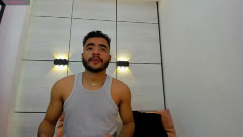 Snapshot of jay__rock chatting on December 5, 7:32 pm Jay Rock online show from December 5, 7:32 pm