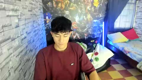 Snapshot of jay_orange chatting on December 4, 7:33 pm JAY ORANGE online show from December 4, 7:33 pm