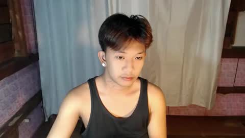 Snapshot of jay_xxx24 chatting on May 9, 8:41 am jay_xxx24 online show from May 9, 8:41 am