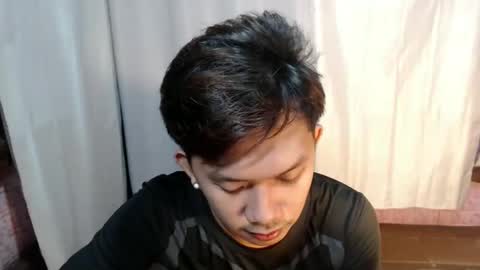 Snapshot of jay_xxx24 chatting on May 12, 12:02 pm jay_xxx24 online show from May 12, 12:02 pm