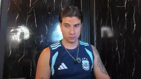 Snapshot of jayalvarrez_ chatting on June 16, 1:03 pm Jay Alvarrez online show from June 16, 1:03 pm
