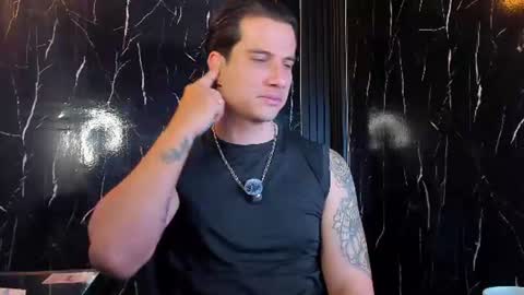 Snapshot of jayalvarrez_ chatting on June 21, 1:13 pm Jay Alvarrez online show from June 21, 1:13 pm