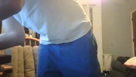 Snapshot of jaybrik92 chatting on November 14, 12:09 am Jlio Delgauto online show from November 14, 12:09 am