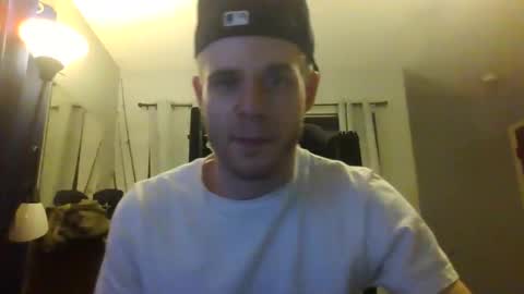 Snapshot of jaybrik92 chatting on December 15, 3:11 am Jlio Delgauto online show from December 15, 3:11 am