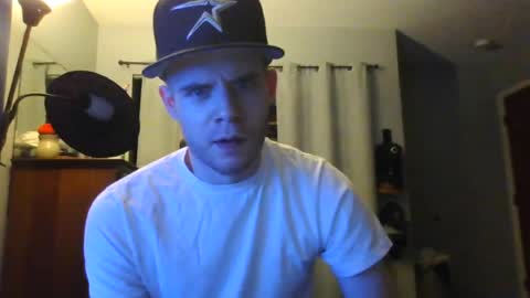 Snapshot of jaybrik92 chatting on July 18, 2:49 am Jlio Delgauto online show from July 18, 2:49 am