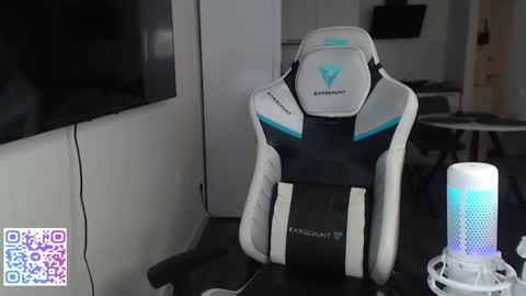 Jayce online show from April 22, 4:59 am