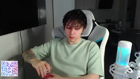 Snapshot of jayce_icestone chatting on June 23, 5:00 pm Jayce online show from June 23, 5:00 pm