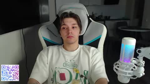 Snapshot of jayce_icestone chatting on July 6, 3:03 am Jayce online show from July 6, 3:03 am