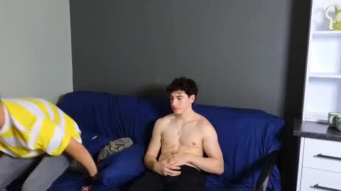 THE HOUSE online show from December 31, 7:42 am