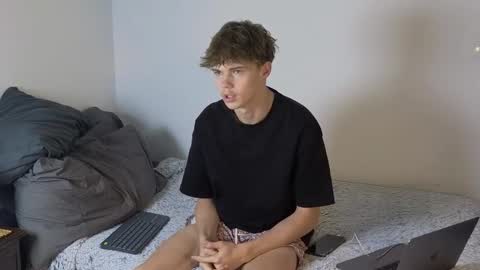 THE HOUSE online show from February 26, 5:34 pm