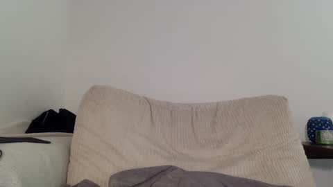 Snapshot of jaycup1989 chatting on February 16, 6:54 pm jaycup1989 online show from February 16, 6:54 pm