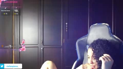      online show from March 11, 9:54 pm