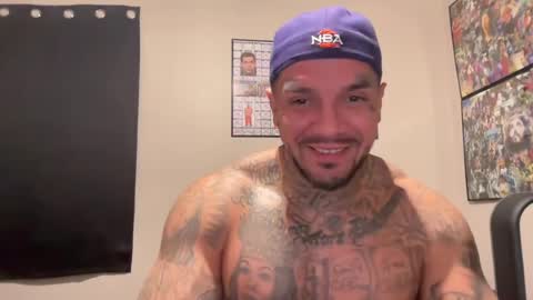 Snapshot of jayjaythebutcher23 chatting on August 8, 8:22 pm jayjaythebutcher23 online show from August 8, 8:22 pm
