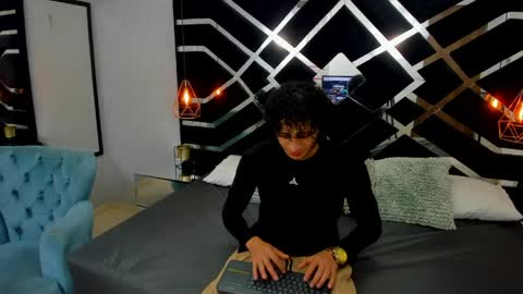 Snapshot of jaytaylorr chatting on May 16, 11:53 am Jay Taylor online show from May 16, 11:53 am