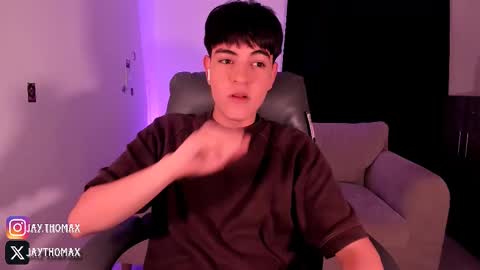 jaythomax online show from October 3, 1:24 am