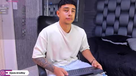 jaze_bradley online show from September 16, 11:22 am