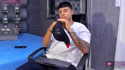 jaze_bradley online show from October 6, 11:18 am