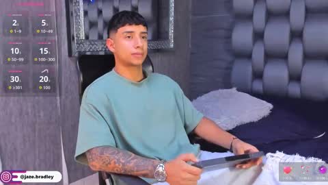 jaze_bradley online show from October 13, 11:32 am