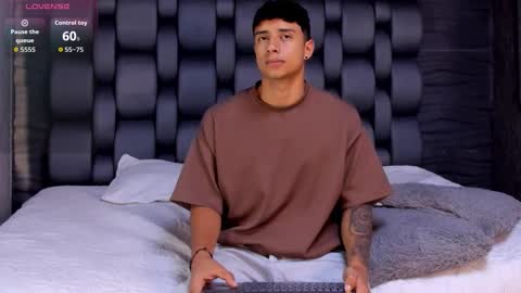 jaze_bradley online show from October 21, 11:22 am