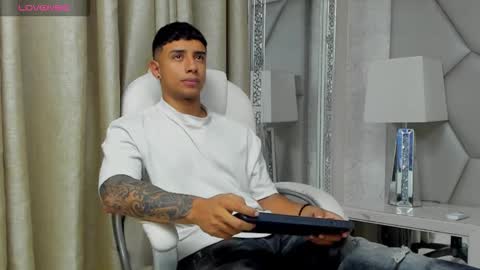 jaze_bradley online show from October 25, 11:29 am