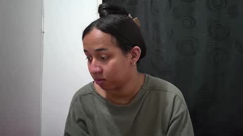 jaziel_wilsoon online show from November 18, 12:27 am