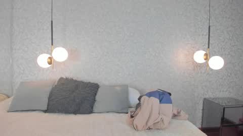 JAZLIN ANGELS online show from April 19, 6:46 am