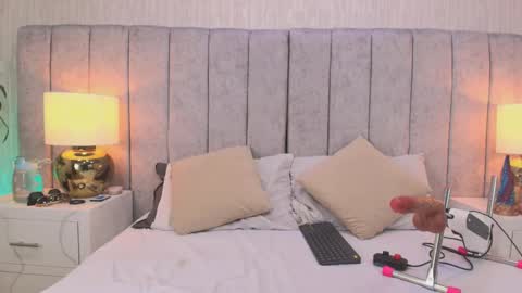 Jazmin online show from February 11, 8:58 pm