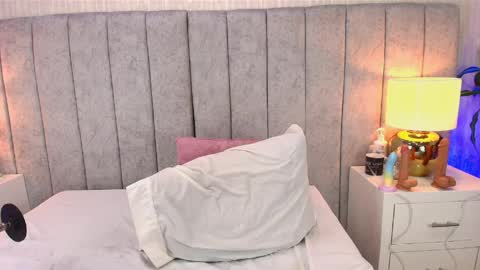 Snapshot of jazmin_606 chatting on May 5, 6:27 pm Jazmin online show from May 5, 6:27 pm