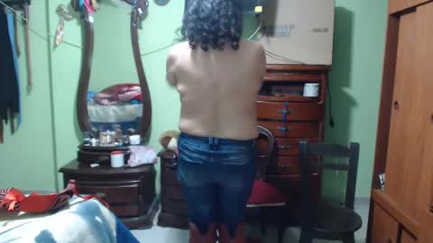 jazmim online show from January 19, 1:32 am