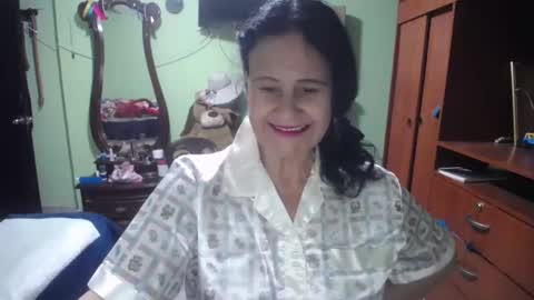 jazmim online show from February 1, 11:43 am