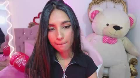 Jazmin  online show from February 15, 7:28 pm