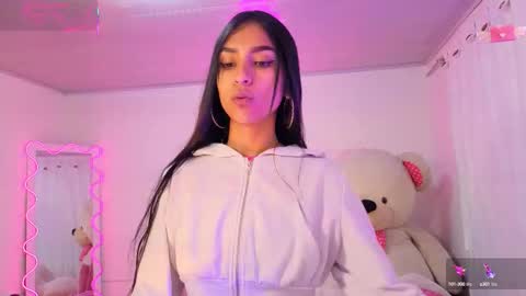 Jazmin  online show from September 15, 12:05 pm