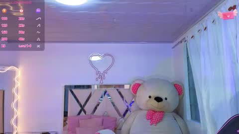 Jazmin  online show from September 23, 11:46 am