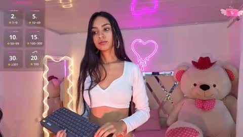 Jazmin  online show from October 12, 11:42 am