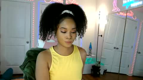 Snapshot of jazminefox chatting on May 30, 5:10 pm Jazmine Fox online show from May 30, 5:10 pm