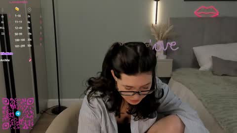 Snapshot of jazminenakano chatting on September 30, 7:41 pm Mira the personal mirage D online show from September 30, 7:41 pm