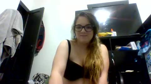 Snapshot of jazzyrae97 chatting on December 30, 4:53 am Jazzyrae online show from December 30, 4:53 am