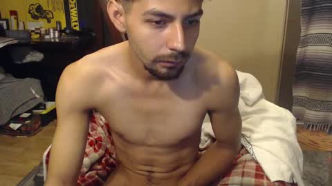 jbadlatin0 online show from September 15, 5:13 pm