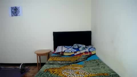 Snapshot of jboy_s chatting on March 10, 11:38 pm jboy_s online show from March 10, 11:38 pm