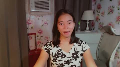 Snapshot of jclbabes chatting on July 28, 2:51 am vivian online show from July 28, 2:51 am