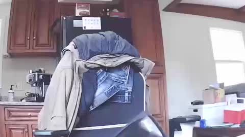 Snapshot of jd19852 chatting on October 12, 8:19 pm jd19852 online show from October 12, 8:19 pm