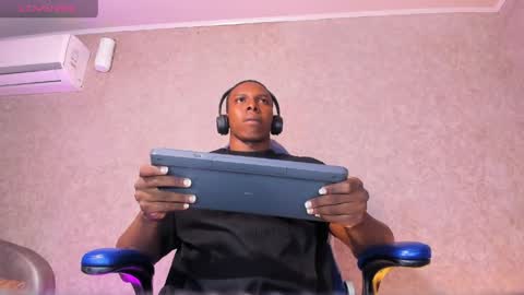 jd thebaby online show from April 23, 12:15 pm