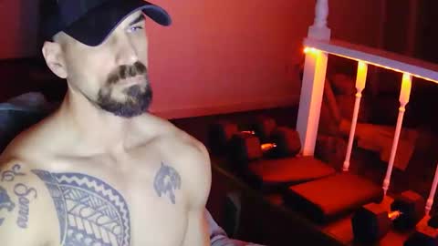 jdcornett85 online show from December 5, 1:36 am