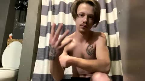 Snapshot of jdick2005 chatting on February 16, 6:09 am jdick2005 online show from February 16, 6:09 am