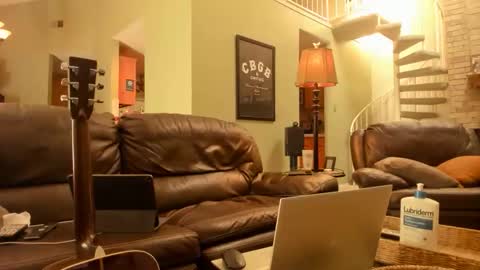 JDinEuless online show from November 16, 3:28 pm