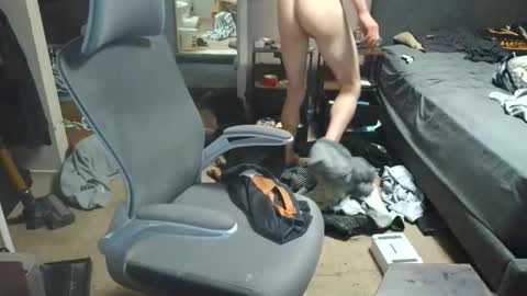 jdog00133 online show from April 2, 9:56 pm