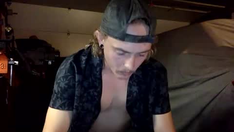 Snapshot of jdubba420 chatting on September 16, 8:48 am jdubba420 online show from September 16, 8:48 am