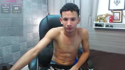 jdwhite18 online show from February 28, 1:06 am