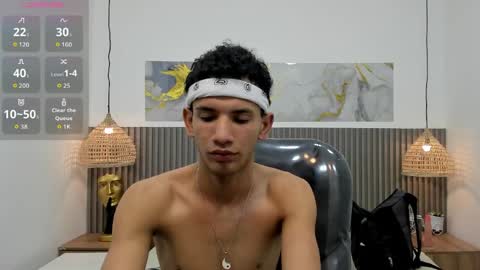 jdwhite18 online show from March 30, 6:03 am